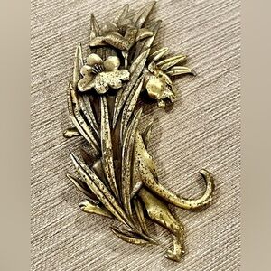 Vintage JJ Jonette Brooch Big Cat In Flowers